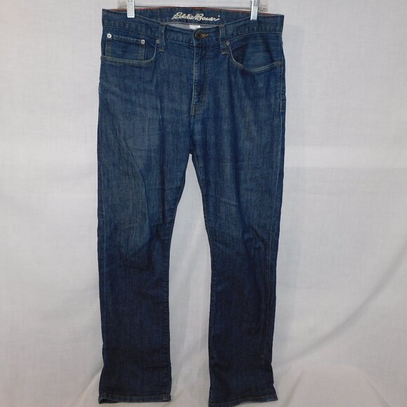 Eddie Bauer Mens 33 x 32 Straight Fit Medium Indigo Wash Blue Jeans - Picture 1 of 11